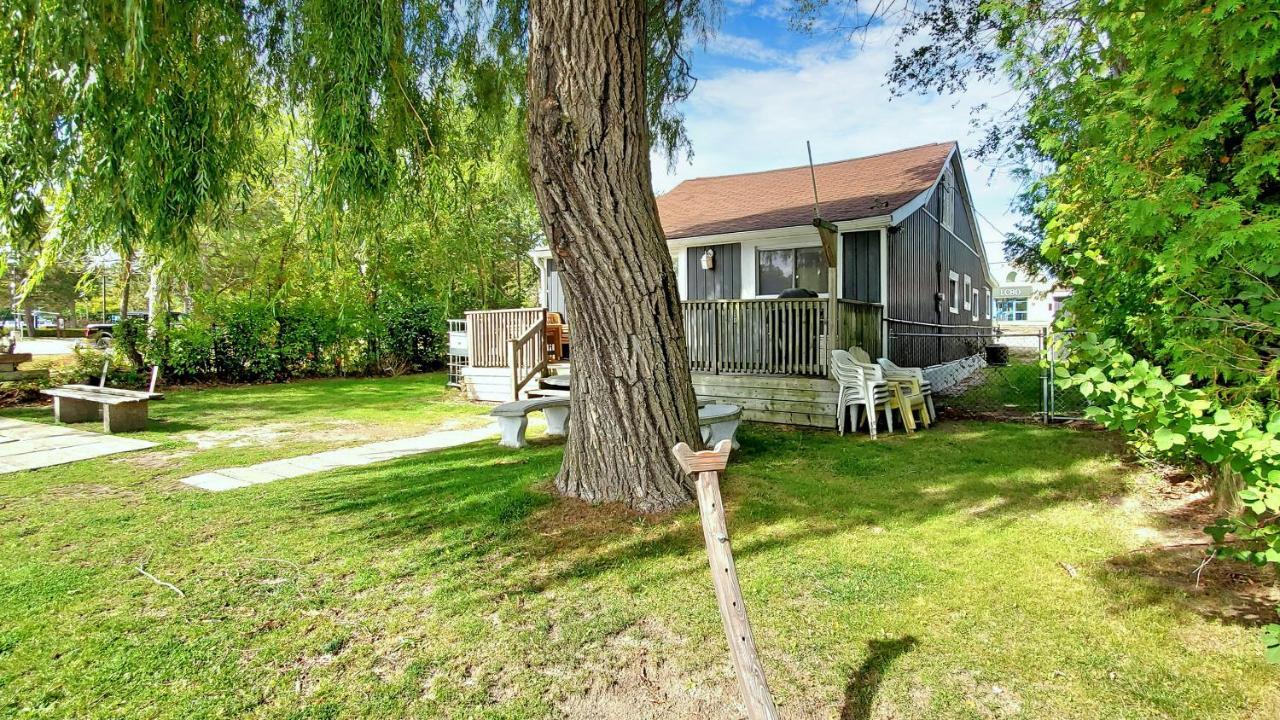 Main Beach River Retreat - Wasaga Beach 1 - Main Strip - 95 Mosley St Exterior photo